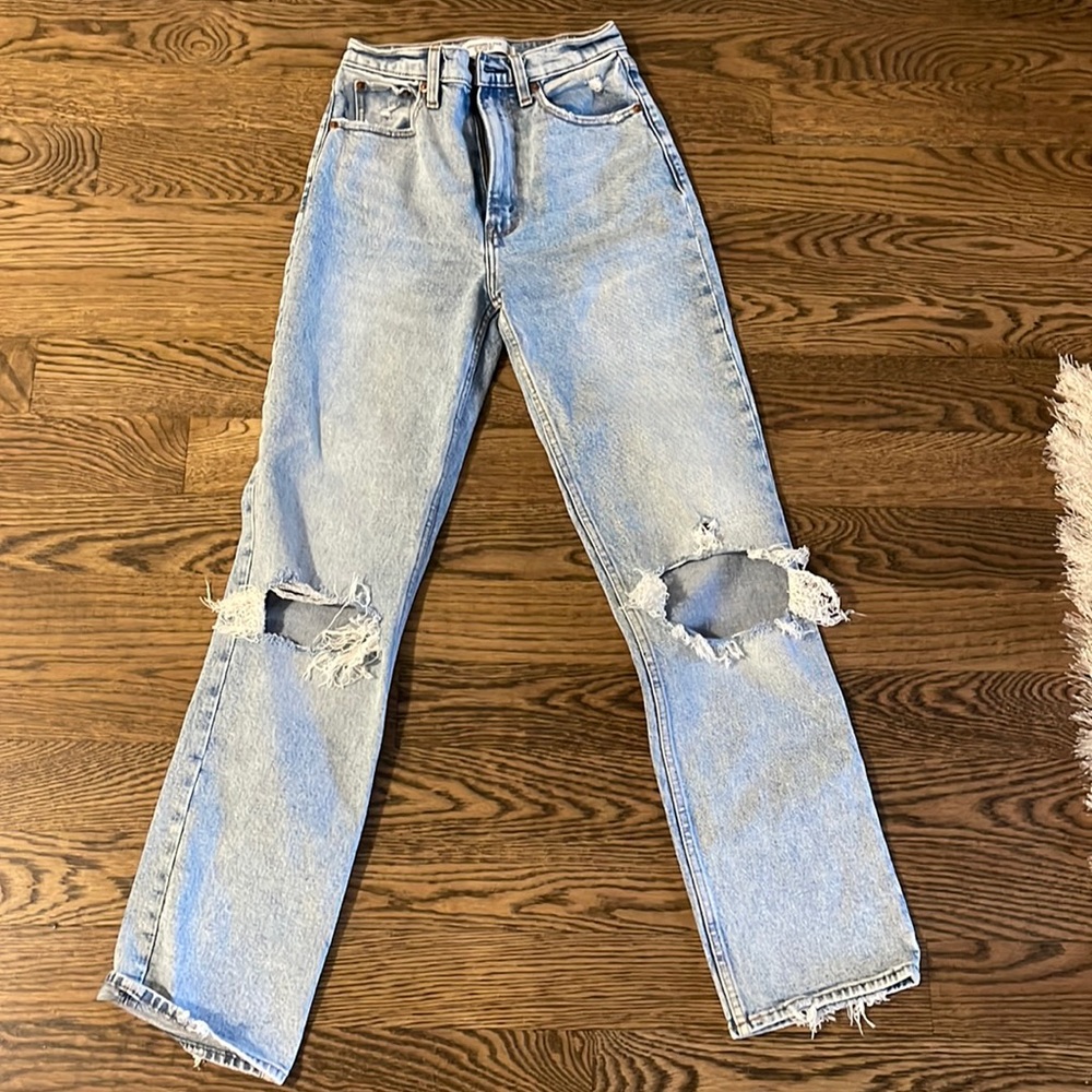 Abercrombie and Fitch 90’s straight jean